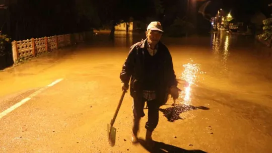 Bir ilçe sular altında kaldı