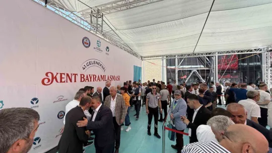 Kocaeli, 41. kez kucaklaştı
