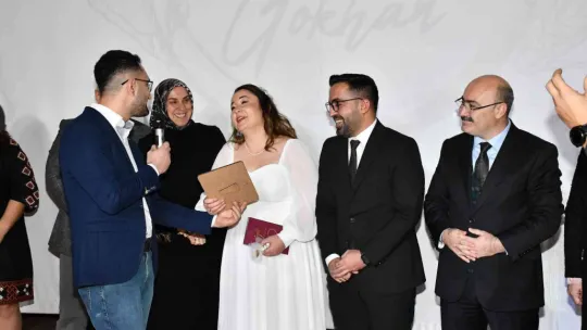 Bu da tapulu damat
