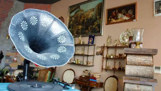 Bu dükkan insanları geçmişe götürüyor