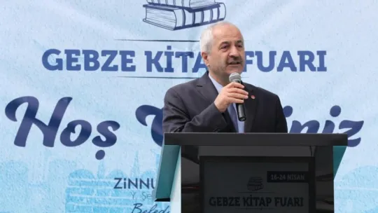 Bu fuarda yüzbinlerce kitap vatandaşlarla buluşuyor