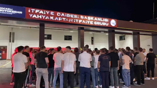 Bu kez sirenleri kazada ölen arkadaşları için çaldılar