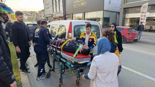 Hafif ticari araç cipe çarptı: 1 yaralı