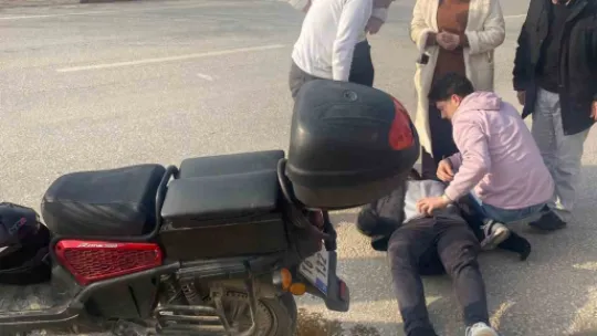 Otomobil elektrikli bisikletle çarpıştı: 1 yaralı