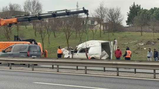 TEM Otoyolu'nda kaza: 5 yaralı