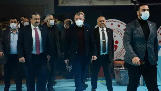 Büyükler Profesyonel Kick Boks Türkiye Şampiyonası Kocaeli'de başladı