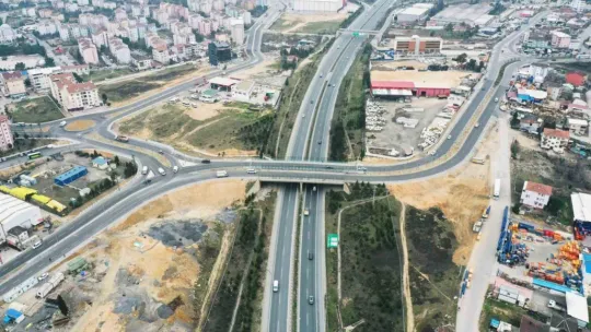 Büyükşehir, Turgut Özal'daki trafik sorununa neşter vurdu