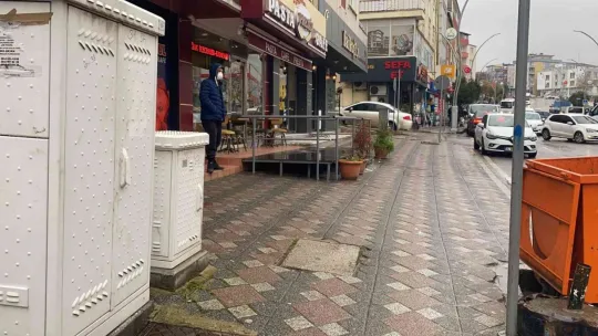 Cadde ortasında iğrenç olay