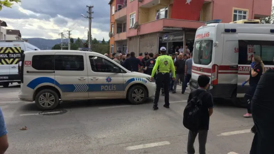 Caddede ortalık karıştı: Yaralılar var
