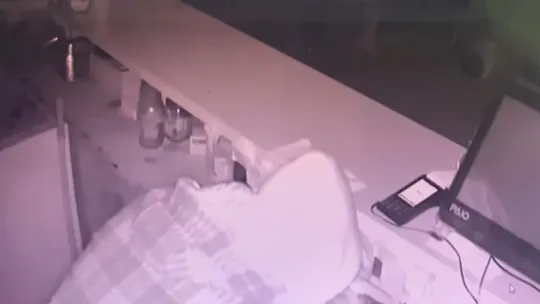 Çaldığı motosikletle başka bir lokantayı soydu