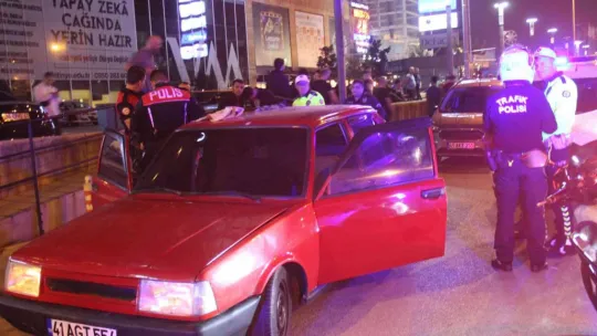 Çalıntı araçla kaçan şahıs kovalamaca sonucu yakalandı