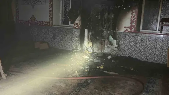Camide çıkan yangın korkuttu