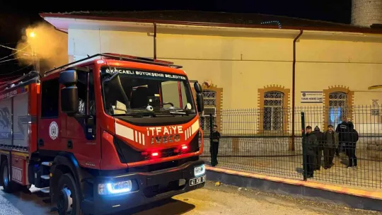 Camide çıkan yangın korkuttu