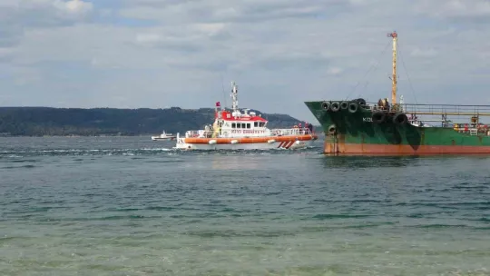 Karaya oturan tanker kurtarıldı