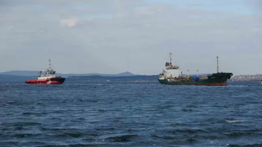 Karaya oturan tanker kurtarıldı