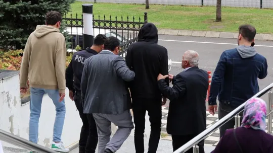 Ayşegül'ün duruşması savaş alanına döndü