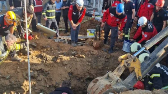 İşçi İnşaat alanında toprak altında kaldı
