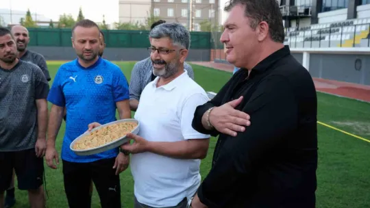 Manisa FK, Kocaelispor galibiyetini böyle kutladı