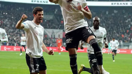 Cenk Tosun rekor kırdı