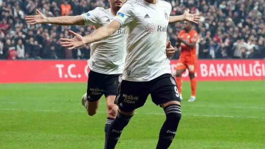 Cenk Tosun rekor kırdı