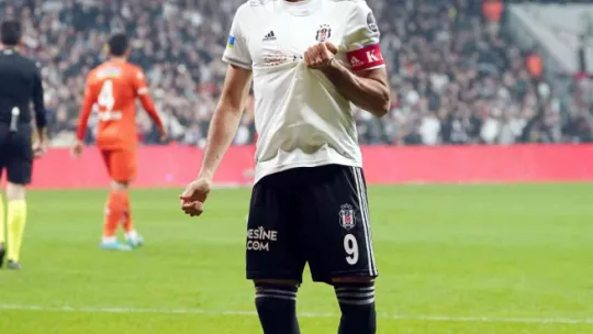 Cenk Tosun rekor kırdı