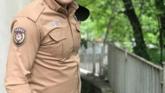 Cezaevinde nikah kıydı: Tutuklu polisin eşi umutla bekliyor