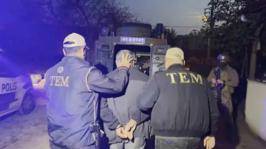 32 şüpheli adliyede