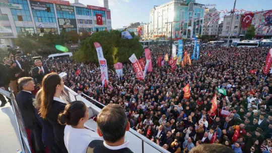 Özel'den tutuklanan belediye başkanına destek mitingi