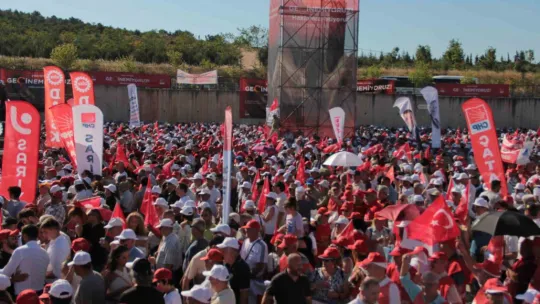 CHP Genel Başkanı Özel, Emek Mitingi'nde konuştu: Ya geçim, ya seçim