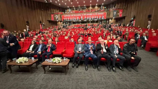 CHP kongresinde basın mensuplarına saldırı