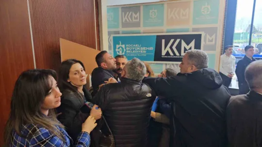 CHP'li meclis üyesinden ağza alınmayacak küfürler