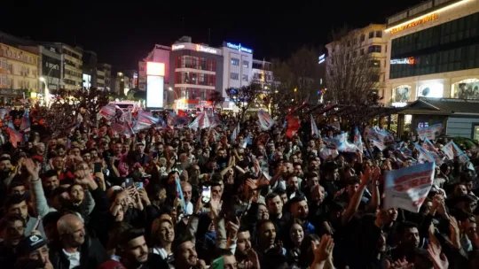 CHP'li Mehmet Gürel, Yalova Belediye Başkanlığı'na seçildi