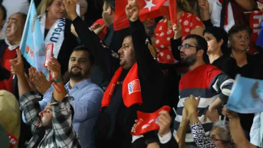 CHP Lideri Kılıçdaroğlu: Sırtımdaki hançerlerle seçime girmek zorunda kaldım