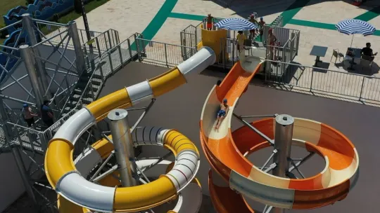 Çift kaydıraklı aquapark hizmete girdi