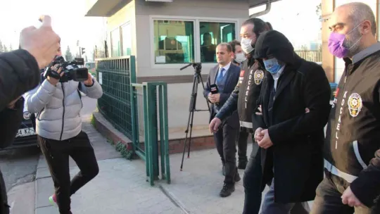 Çifte cinayetin 17 yıllık zanlısı FETÖ'cü çıktı
