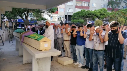 Çifte cinayetin sanığı mahkemede gözyaşı döktü: Biz cani katil değiliz