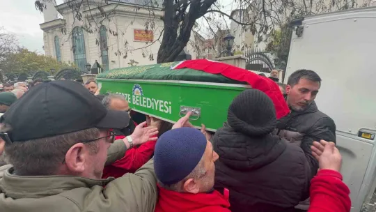 Çığ altında kalan milli judocunun ikizi tabutun yanından bir an olsun ayrılmadı