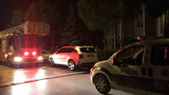 Pencereden girerek kapıyı açtılar