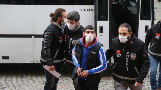Cinayet zanlısı 8 kişi gözaltına alındı  