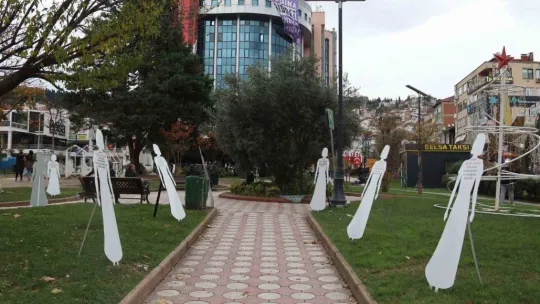 Cinayete kurban giden kadınlar böyle anıldı