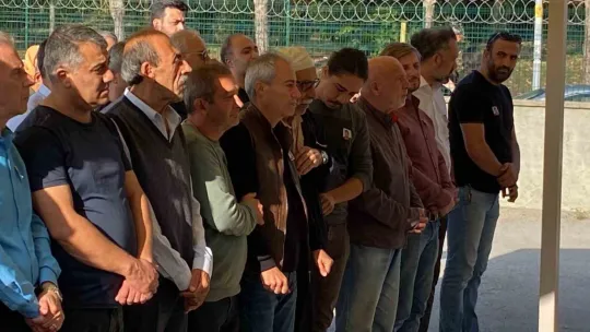 AVM'den düşen genç son yolculuğuna uğurlandı