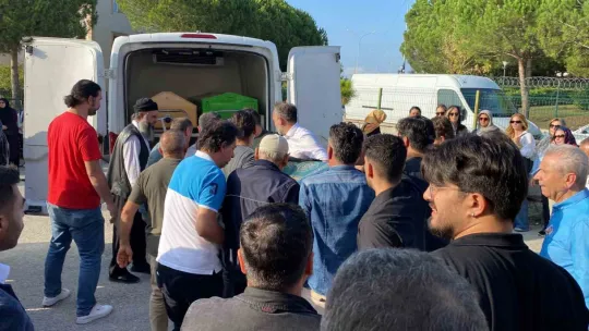 AVM'den düşen genç son yolculuğuna uğurlandı