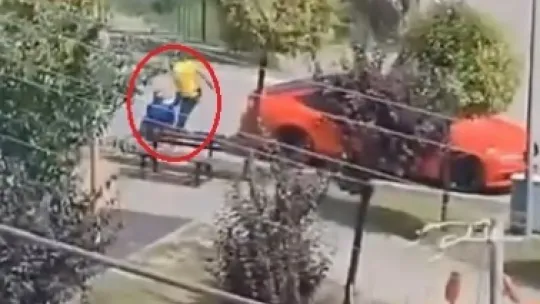Çocuk parkında silahlı dehşet