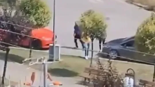 Çocuk parkında silahlı dehşet