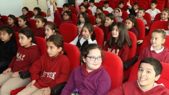 Çocuklara sokak hayvanları konusunda eğitim