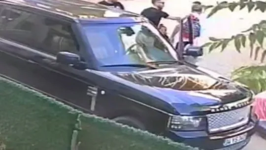 Çocukların gözü önünde babaya tokat atan şahıs, aynı gün başka bir sürücüyü silahla tehdit etmiş