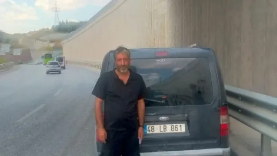 Çocuklarının tedavisine giden aileye zabıtadan yardım eli