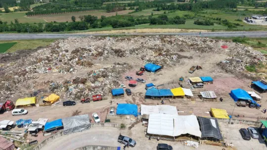 Çöplükte hayvan satışı yapmak zorunda bırakılan vatandaştan kendisini hedef alan başkana cevap