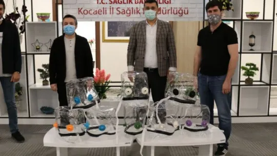 COVİD-19 tedavisinde kullanılan helmet maske üretildi