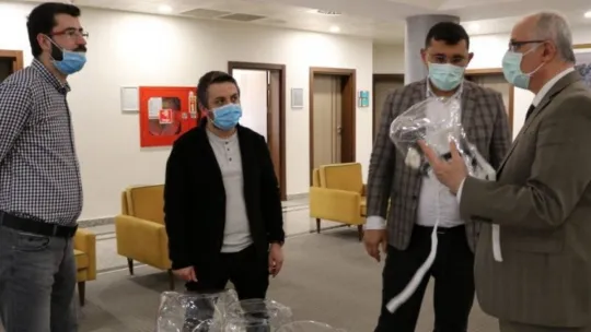 COVİD-19 tedavisinde kullanılan helmet maske üretildi